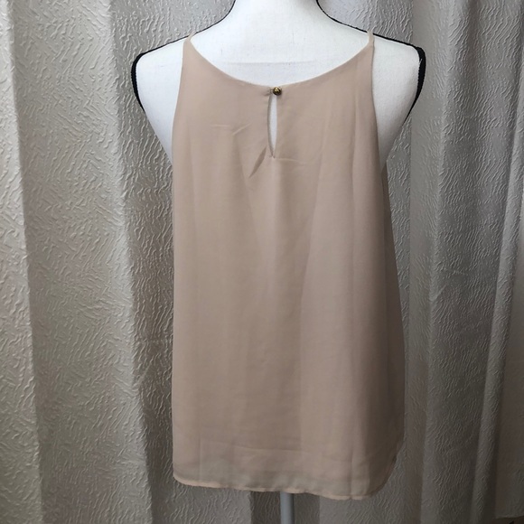 Soft Pink Sleeveless Blouse - Picture 2 of 3